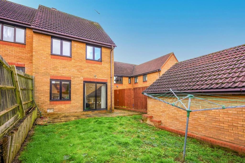 Comfy Mk House Free Parking Fast Wifi Holiday home